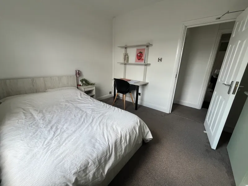 West End // Modern 4 Bed House // JUL 2026 - Image 16